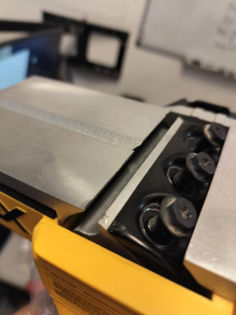 Discover which brand takes the lead in the Makita vs DeWalt planer battle — tested for quality and performance.