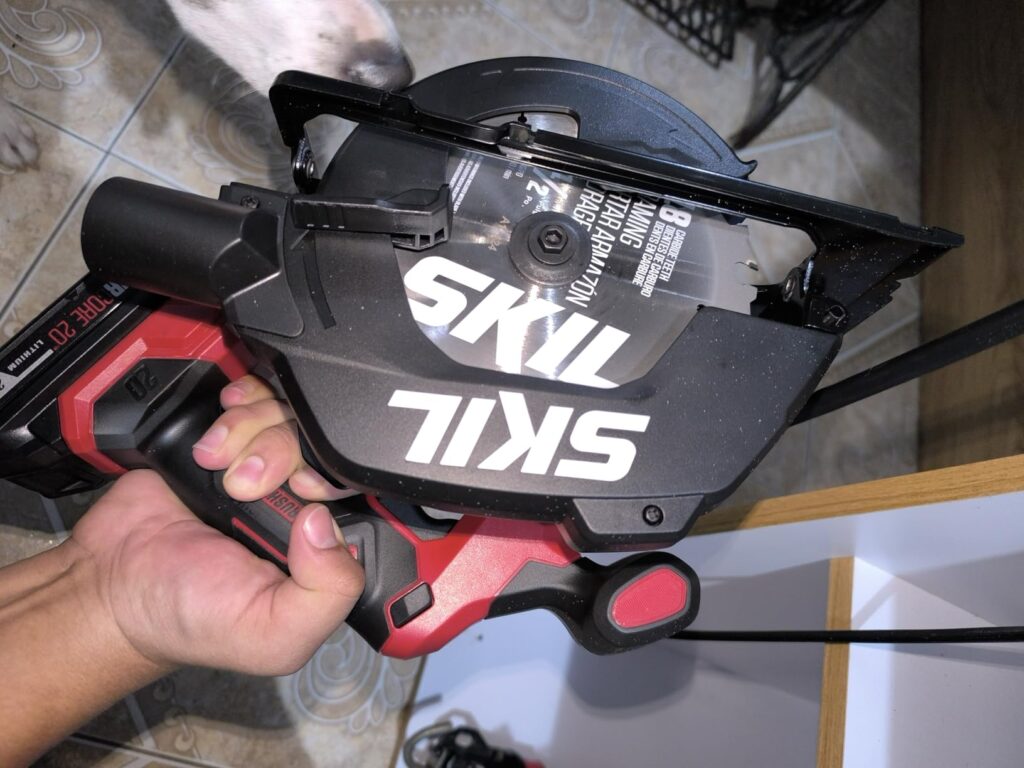 The skil vs dewalt circular saw battle explained—choose the right saw with confidence.