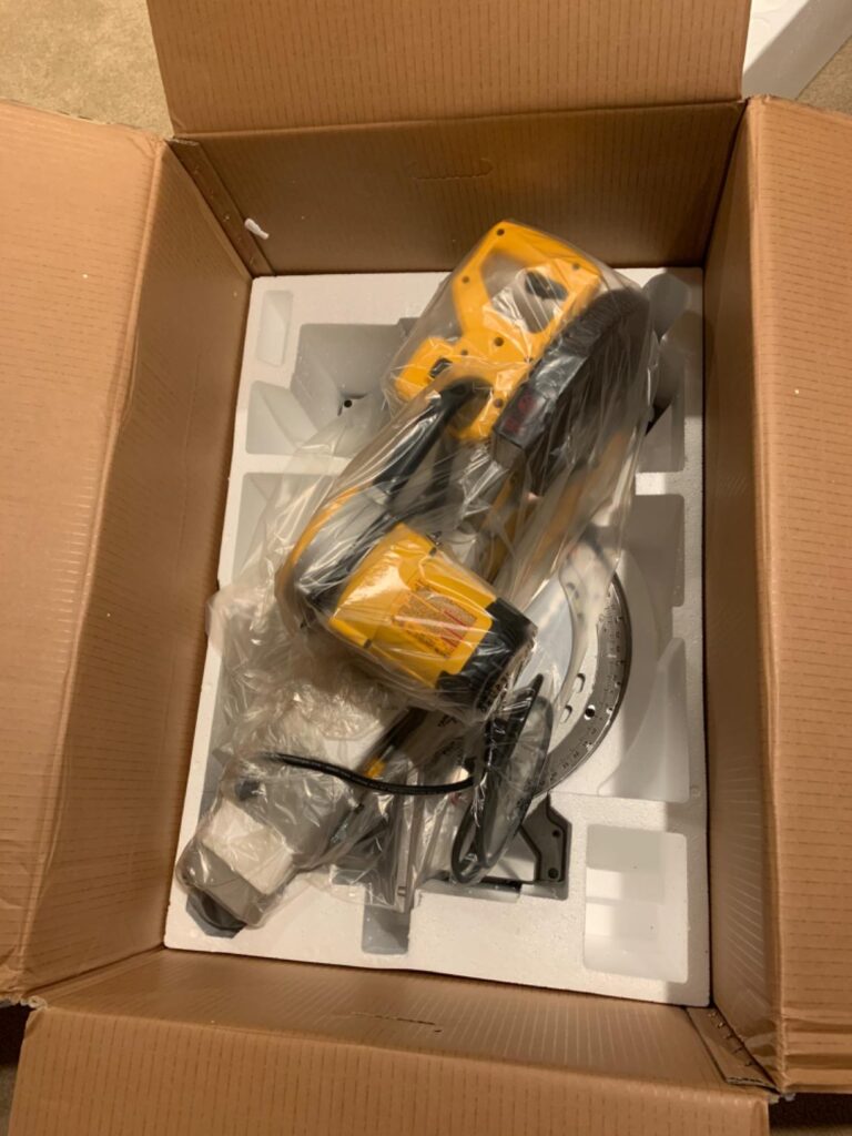 Trying to choose between DEWALT 779 Vs 780? See the detailed feature comparison and real-world performance.