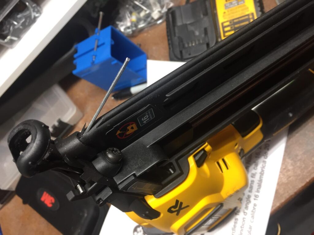 This Makita Vs Dewalt Framing Nailer guide helps you choose the right tool based on power, durability, and ease of use.