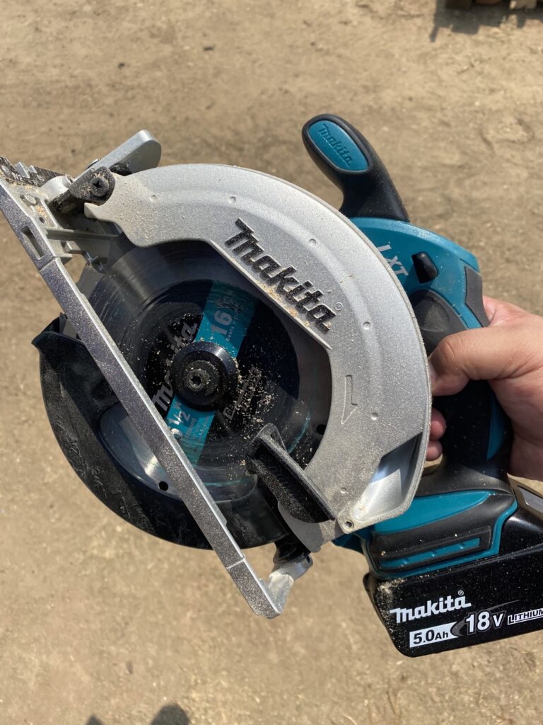 Make the right choice with our expert-backed makita vs skil circular saw comparison.