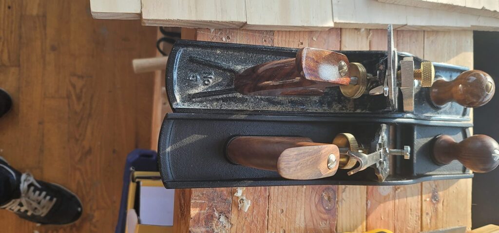 Want smooth, flat boards? Discover the Best Hand Plane For Flattening for beginners and pros.