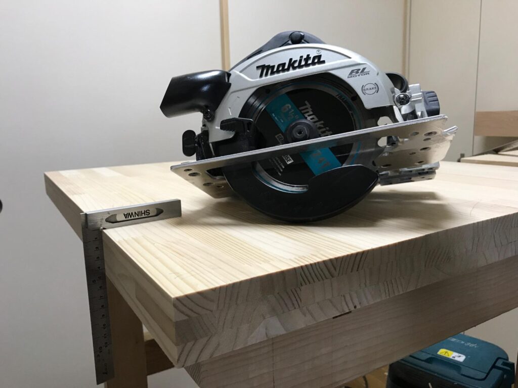 Makita XSH04ZB vs XSH03Z — specs, pros, cons, and real-use differences explained.
