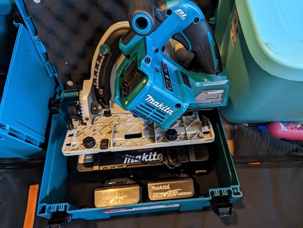 Choosing between Makita XPS01Z vs XPS02ZU? Our comparison covers every detail you need to know.