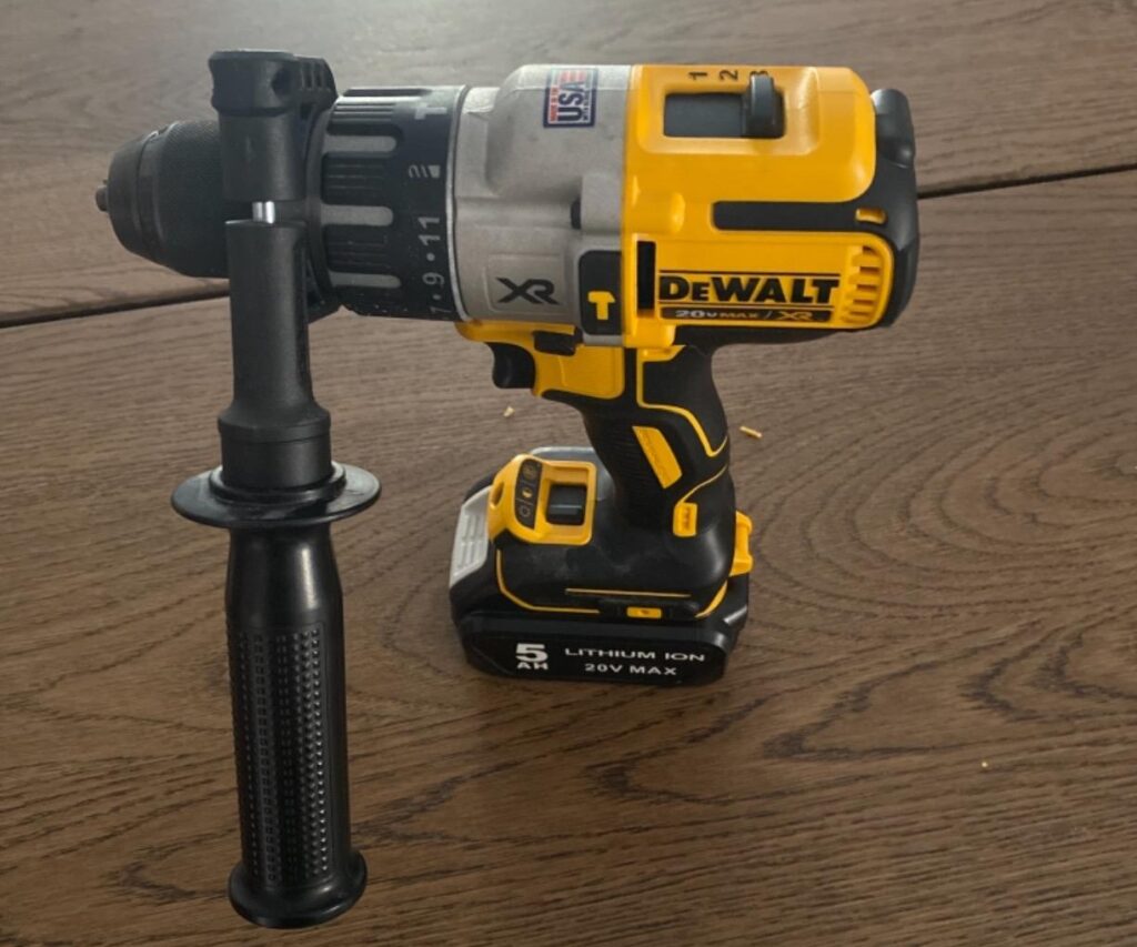DeWalt DCD996 vs DCD998 – detailed specs and features to help you choose the perfect drill.