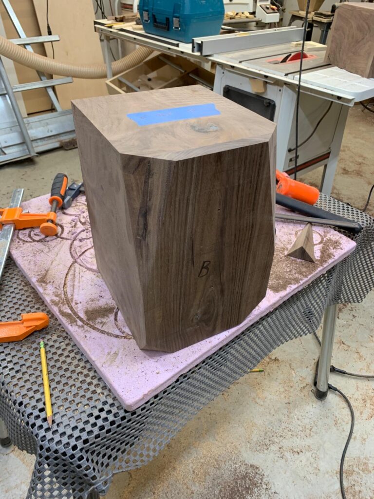 Wondering who wins Makita 5007F vs 5007MG? Compare blade visibility, ergonomics, and durability in this expert breakdown.