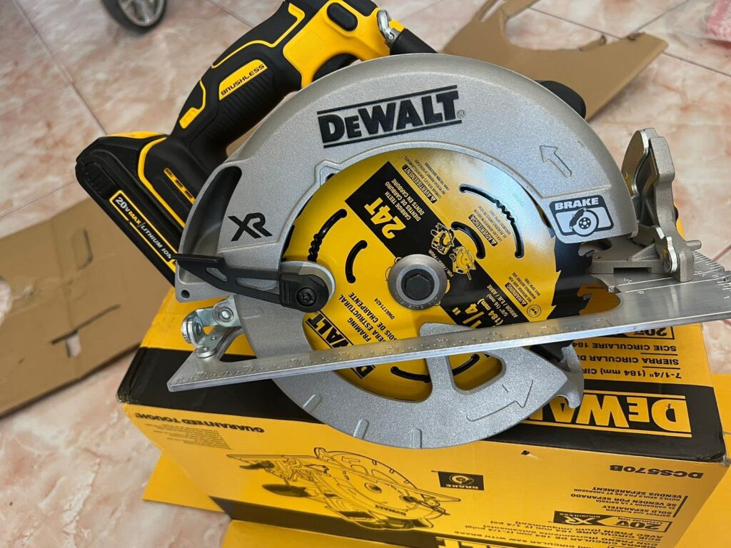 Compare DeWalt DCS391 vs DCS570 and learn which one offers the best combination of power and precision.
