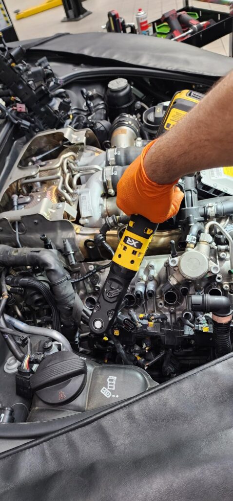 DeWalt DCF510B vs DCF513B comparison based on real user feedback, torque needs, and tool versatility.