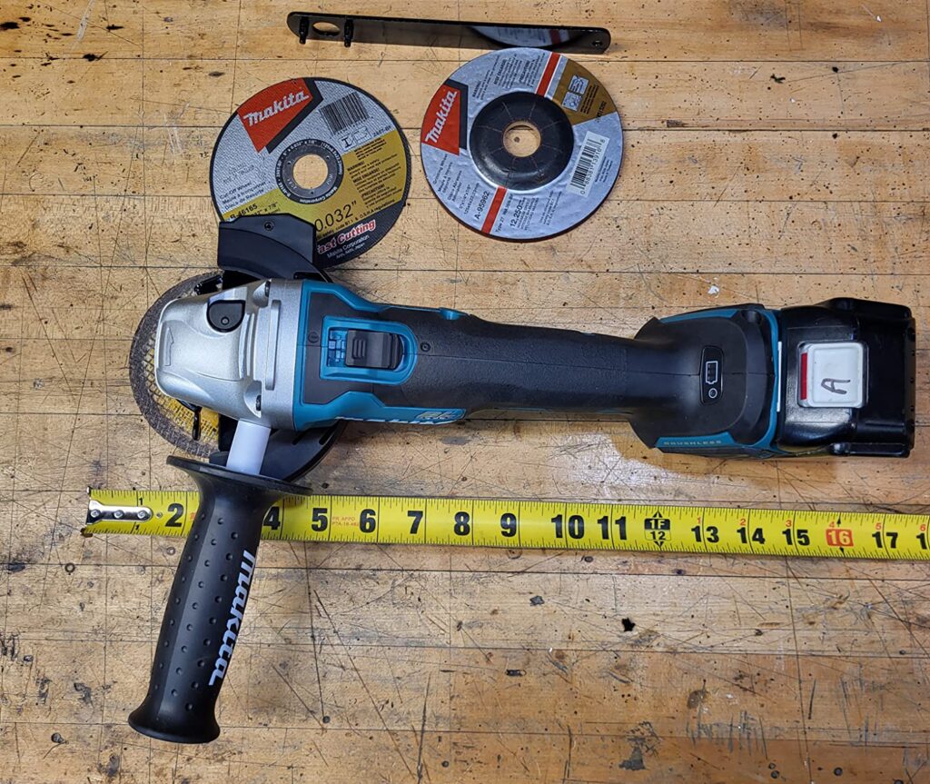 Makita XAG04Z vs XAG09Z – a simple, clear comparison to help you pick the right tool for the job.