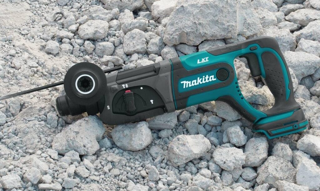Makita XRH03Z vs XRH04Z reviewed honestly. See which one suits your work and budget.