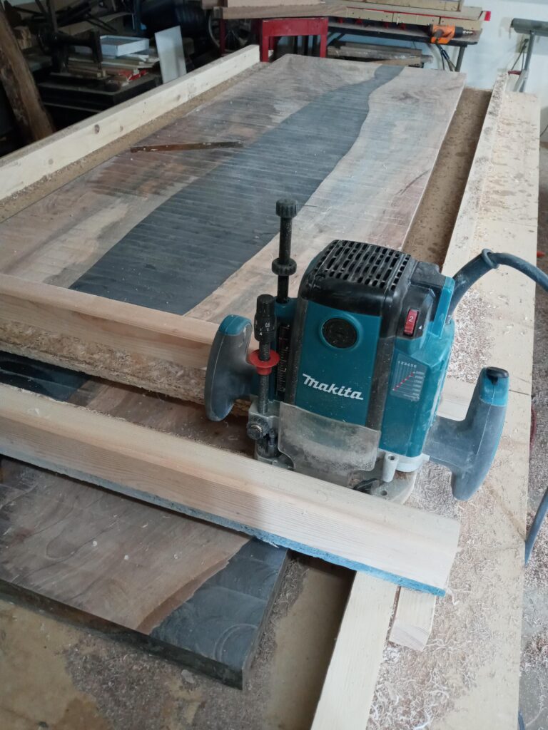 Makita RP2301FC vs RP1800 comparison with clear pros, cons, and use-case recommendations.