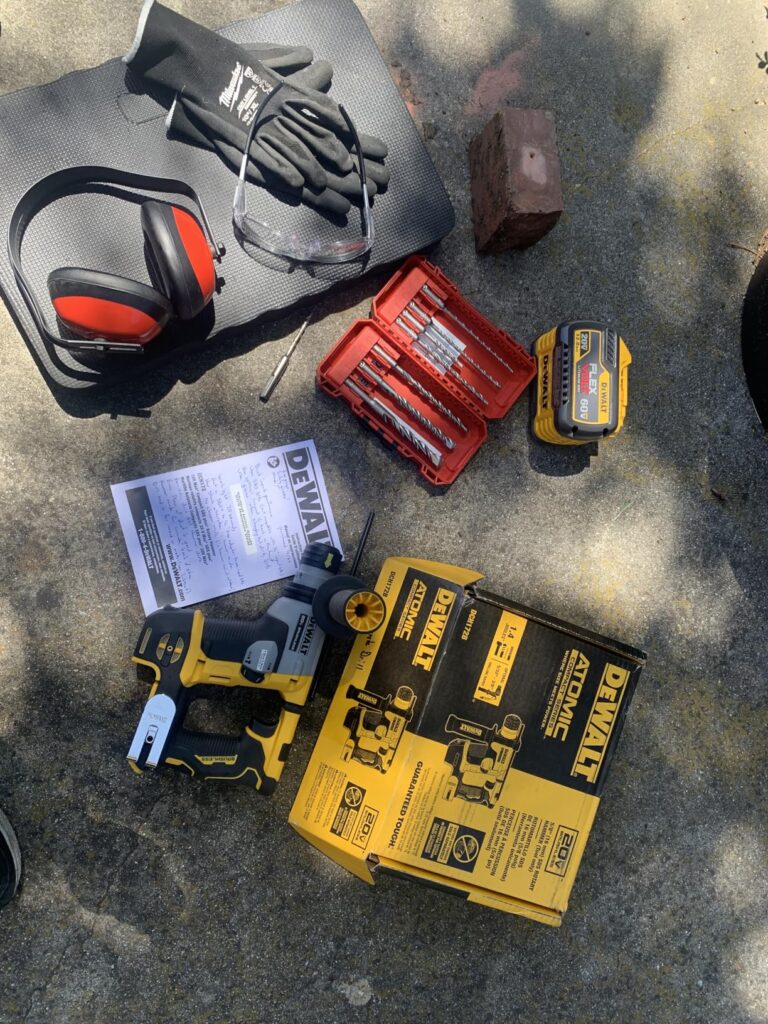 DeWalt DCH172 vs DCH273 explained for buyers. See why the price gap exists and whether it’s actually worth paying.