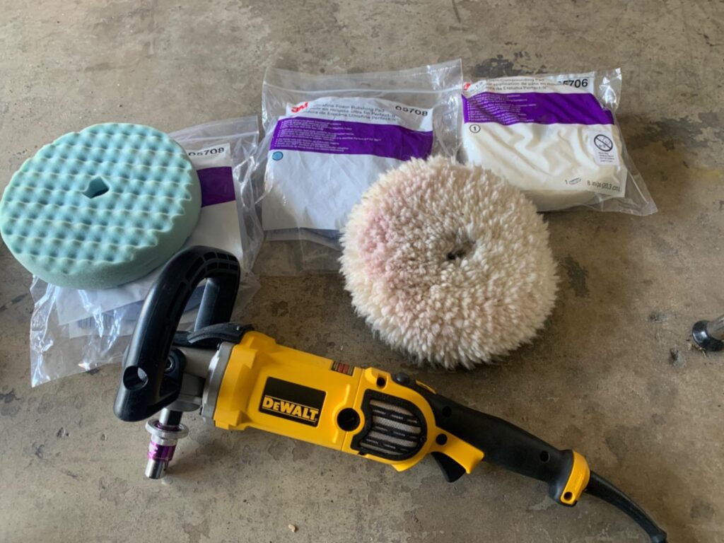 DeWalt DWP849X vs Makita 9237C: See which machine handles heavy oxidation and paint correction with ease.