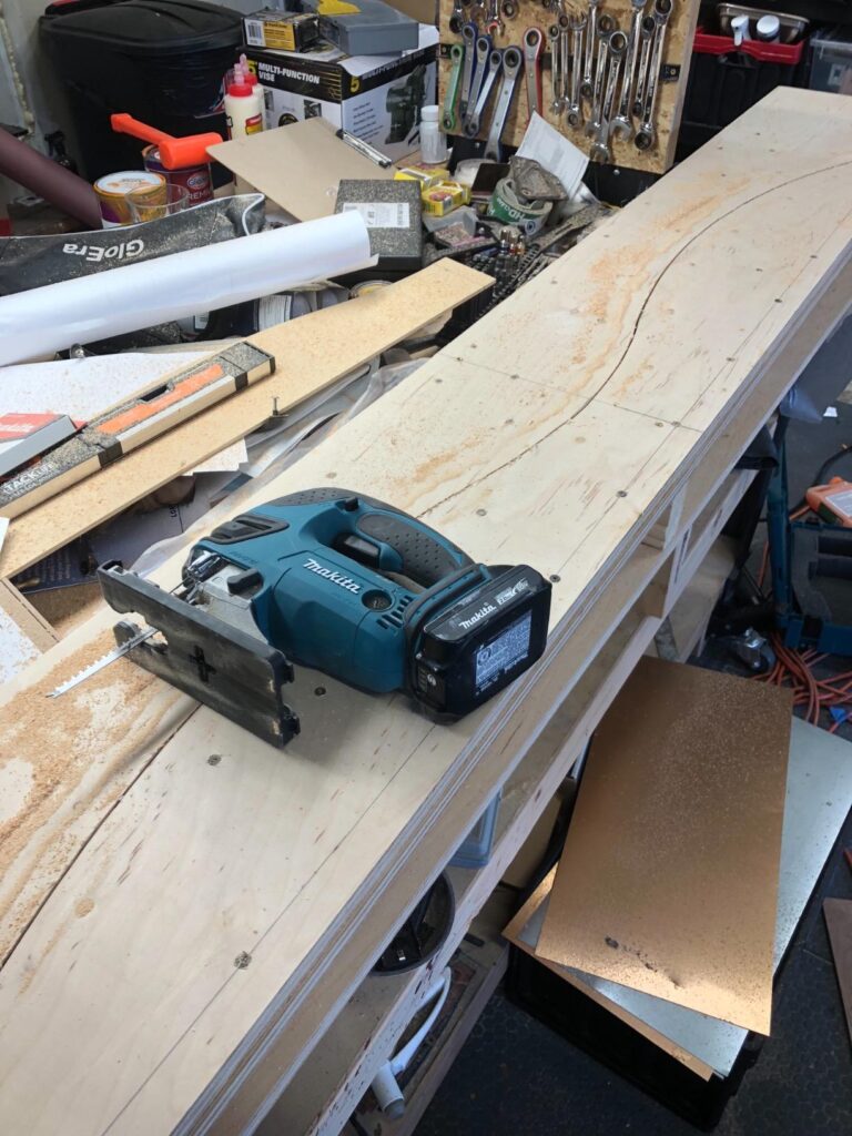 Makita XVJ04Z vs XVJ03Z — performance breakdown for woodworkers, contractors, and serious DIY users.